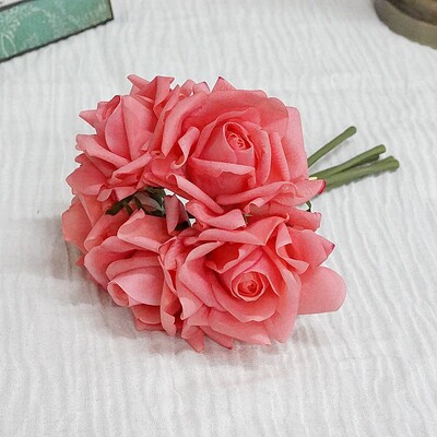 Hidratantna 5 glava Buket ruža Latex Real Touch Umjetno cvijeće Vjenčani svadbeni buket Rođendanska zabava Home Decor Rose
