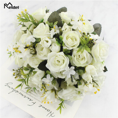 Rožinė vestuvinė puokštė nuotakos pamergė, laikanti gėles Šilko kaspinu rožės Dirbtinės gėlės mariažo puokštė vestuviniai aksesuarai