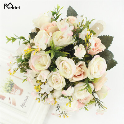 Rožinė vestuvinė puokštė nuotakos pamergė, laikanti gėles Šilko kaspinu rožės Dirbtinės gėlės mariažo puokštė vestuviniai aksesuarai