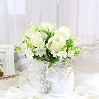 Булчински букет Изкуствени цветя Сватба, държащи цветя Бяла изкуствена естествена роза за шаферка Булка Сватбени декорации