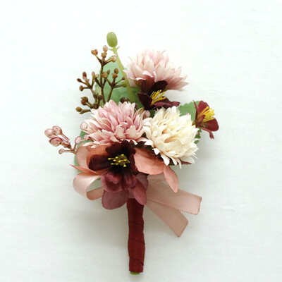 Μπουτονιέρες γάμου ανάμεικτα κόκκινα λουλούδια για γαμπρό με κορδέλα Μεταξωτό τριαντάφυλλο Επετειακός παράνυμφος κορσάζ Botonier καρπού boda hombre