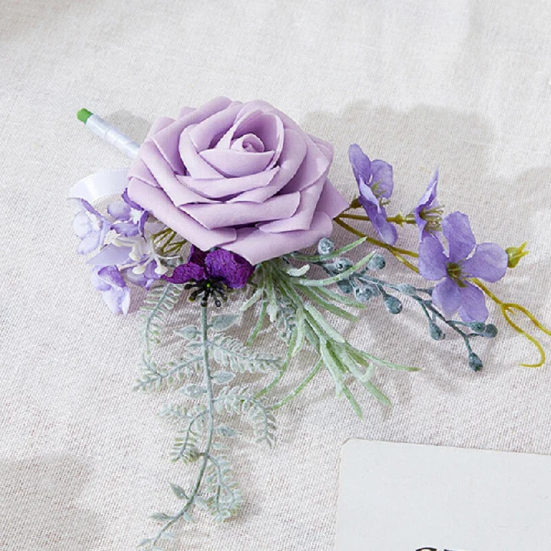 Ljubičasti korzaž i boutonniere Narukvice s umjetnim cvijećem za maturalnu večer Korsaž narukvice za povratak kući Boutonniere za muškarce