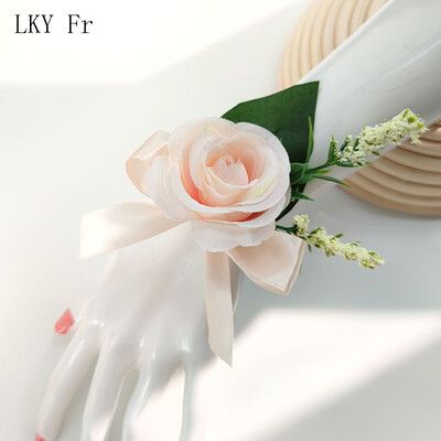 LKY Fr Νυφική ανθοδέσμη για παράνυμφος γαμπρός Μπουτονιέρα καρπό κορσάζ Αξεσουάρ γάμου Λευκά τριαντάφυλλα τεχνητά λουλούδια