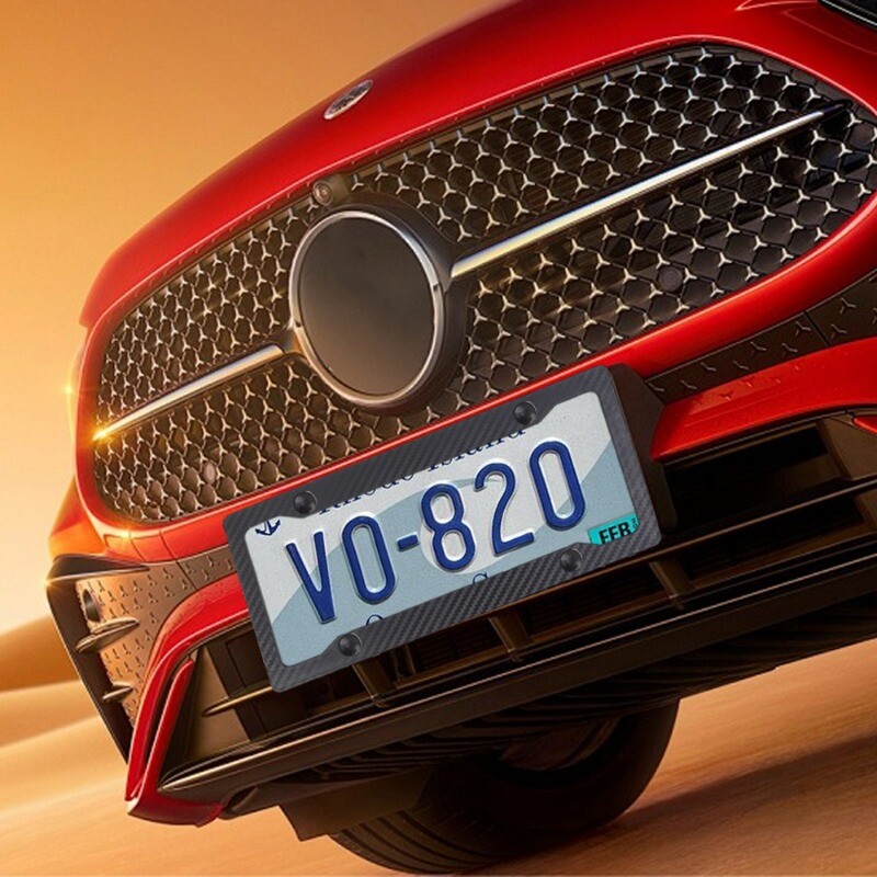 Univerzalni ABS okvir registarske pločice s uzorkom od ugljičnih vlakana, američki standardni nosač okvira registarske pločice sa standardnim kompletom vijaka 30*15CM