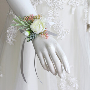 Κορσάζ γάμου και μπουτονιέρες Αξεσουάρ για τον γαμπρό Βραχιόλια παράνυμφων Κορσάζ λουλούδια καρφίτσα τεχνητά τριαντάφυλλα Διακόσμηση χορού