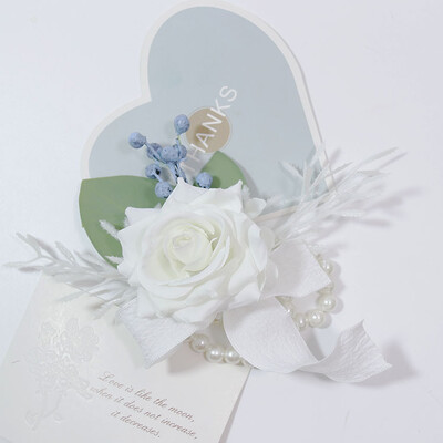 Yannew Dusty Blue Vestuvių riešo korsažas Boutonniere nuotakos pamergės jaunikiui išleistuvių vakarėliui Gėlėtos apyrankės, grįžtančios namo