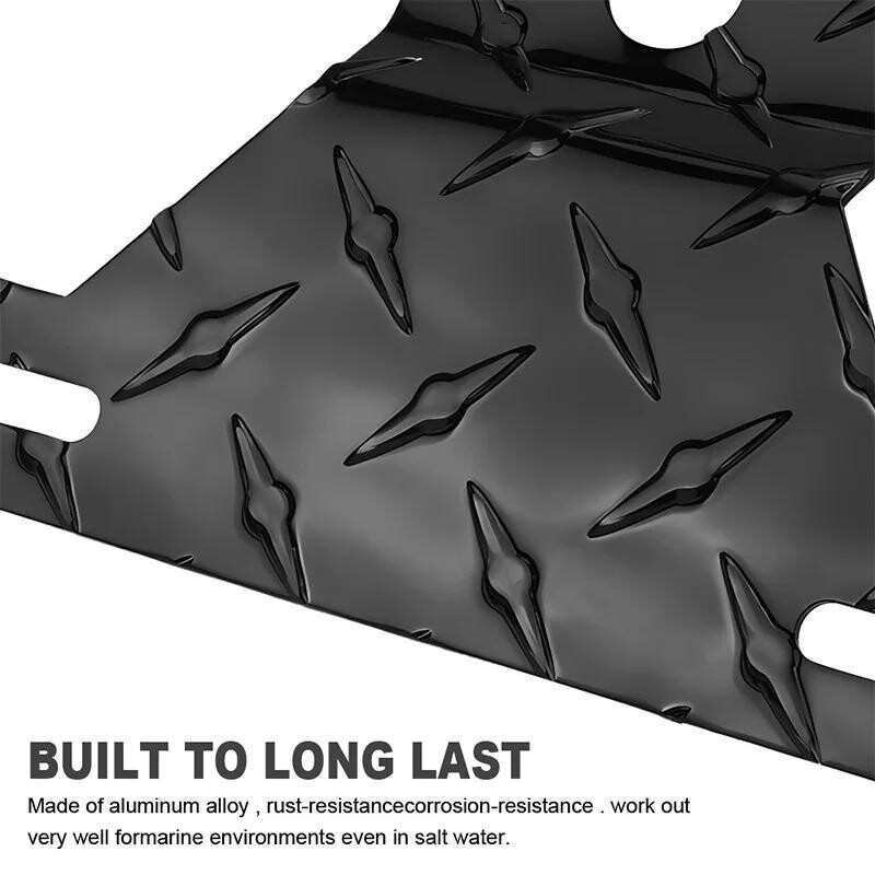 Aliuminio lydinio sunkvežimio priekaba, kemperis, valstybinio numerio ženklo laikiklis.