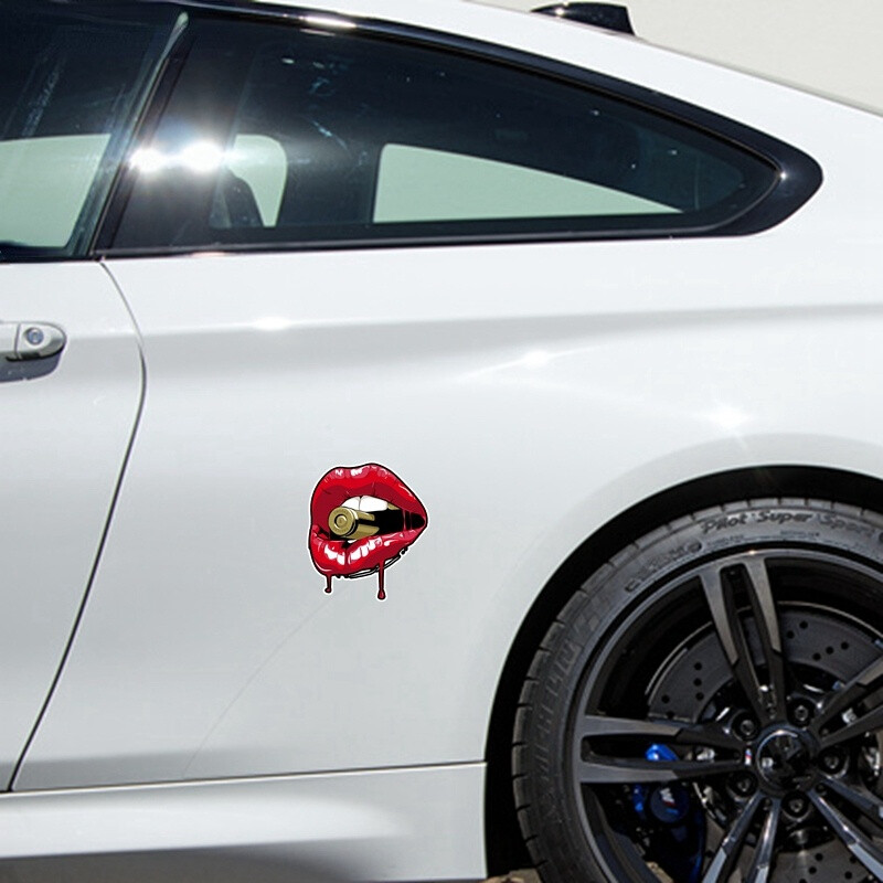 Αστεία κόκκινα χείλη Bullet Αυτοκόλλητο αυτοκινήτου Δημιουργικός προφυλακτήρας παραθύρου Βαλίτσα φορητού υπολογιστή Αυτοκόλλητο βινυλίου διακοσμητικό αδιάβροχο αξεσουάρ PVC