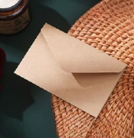 30 ks mini retro obálok, pohľadníc, darčekových kariet, malých kraftových obálok, leteckých pošty, školských, kancelárií a darčekov 70x105 mm
