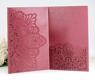 10 tk 13 värvi laseriga lõigatud Noble Flora kutsed kaart Elegantne pits eelistus ümbrikud pulmapeo sisustus