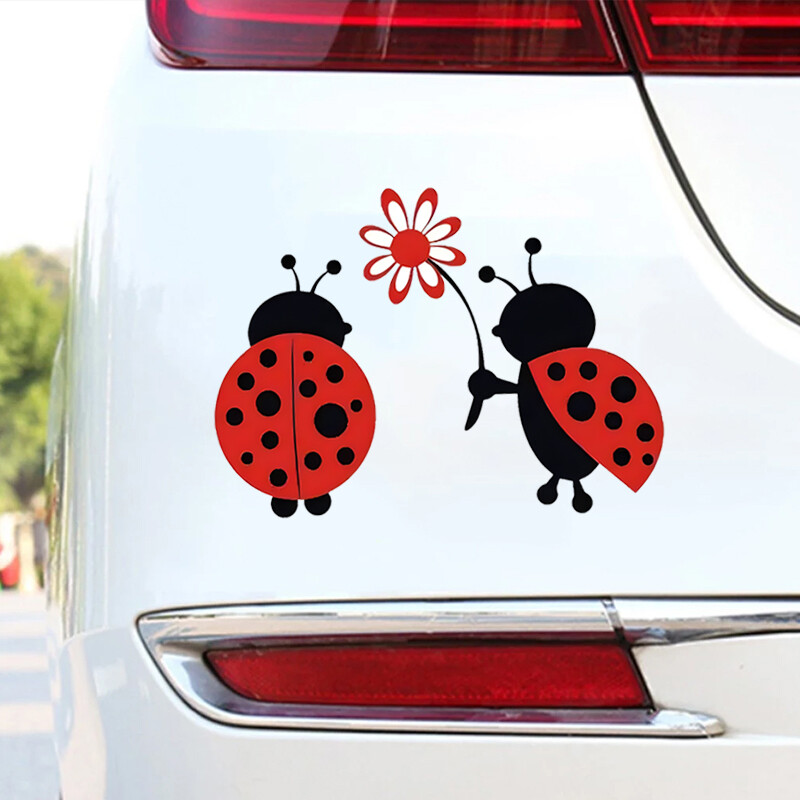 Žavingas Ladybug Love Car lipdukas – puikiai tinka automobiliams, sunkvežimiams, motociklams ir kt.!