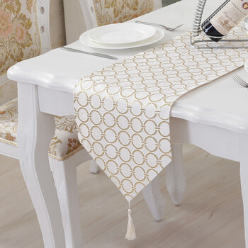 Μοντέρνο Circle Table Runner Χρυσό Ασημί European Tasseled Embroider Table Runners for Wedding Hotel Διακόσμηση τραπεζιού σπιτιού για δείπνο