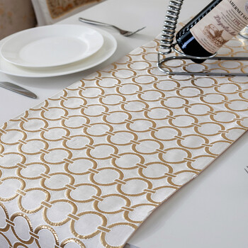 Μοντέρνο Circle Table Runner Χρυσό Ασημί European Tasseled Embroider Table Runners for Wedding Hotel Διακόσμηση τραπεζιού σπιτιού για δείπνο