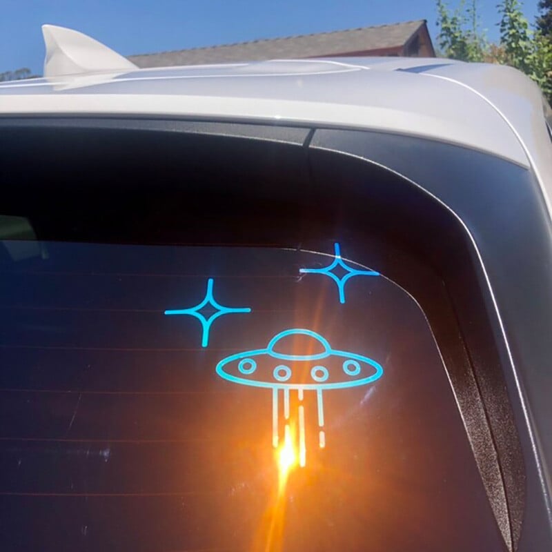 Samolepky na auto s UFO, vesmírnym mimozemšťanom, vinylové nálepky na okno, dvere, čelné sklo, interiérové nálepky, vodeodolné PVC vyrezané nálepky