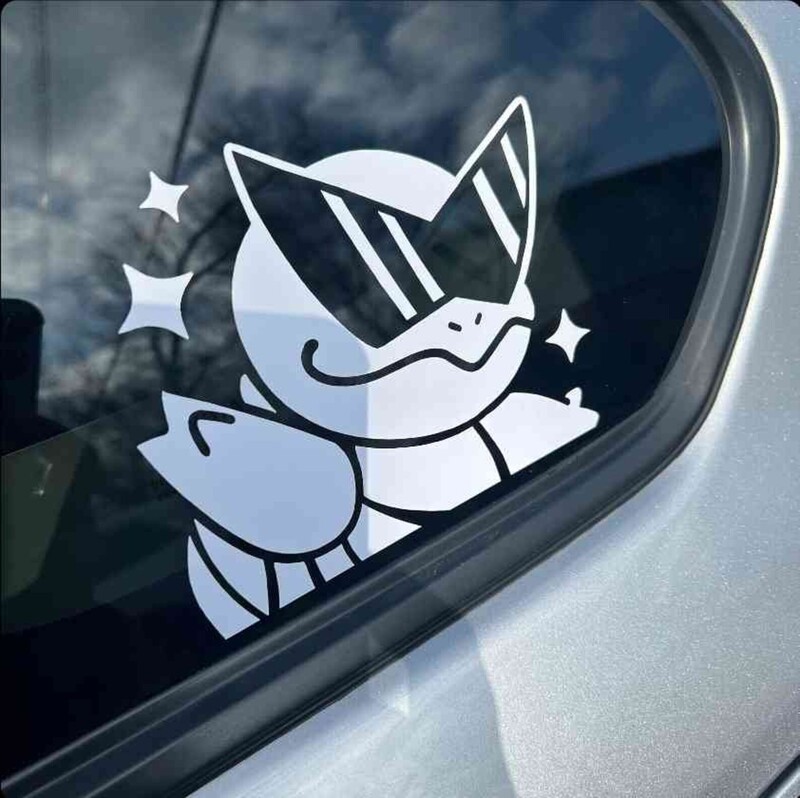 Aranyos anime autómatricák vágott vinil matricák autóablak lökhárító szélvédő autódíszekhez Audi BMW-hez