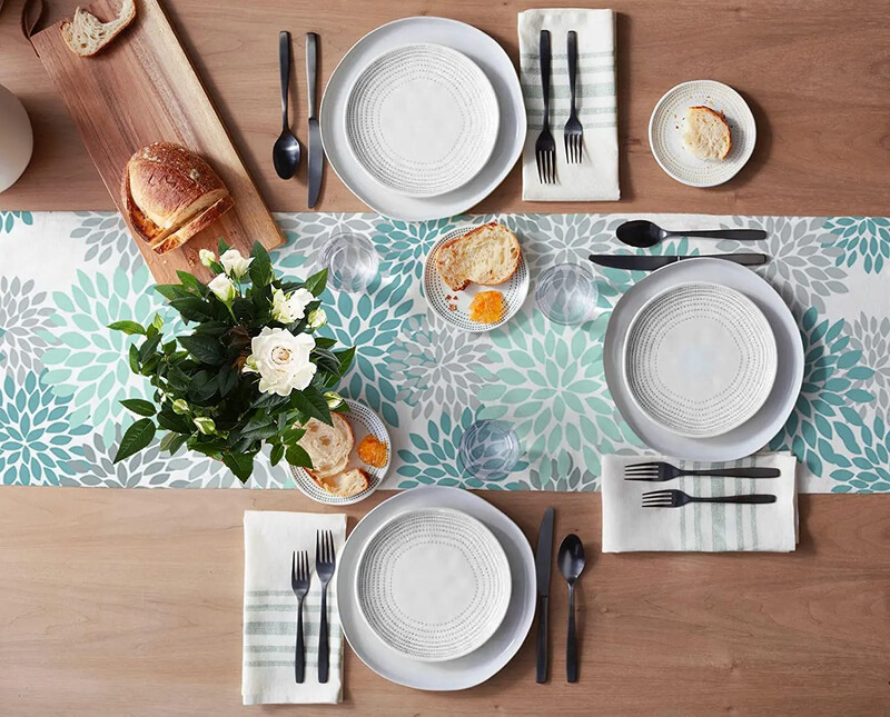 Színes Dahila virágágynemű asztali futók Konyhai asztaldísz Mosható étkezőasztal futók Esküvői party dekorációk