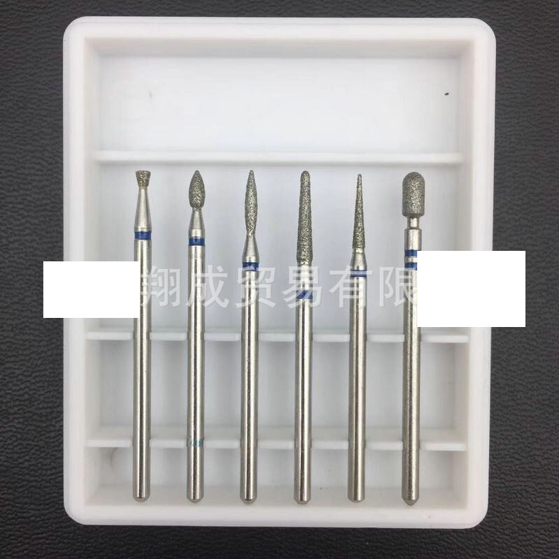 Įvairios manikiūro šlifavimo galvutės, 11 daugiafunkcinių maišelių, nešiojami pažangūs poliravimo įrankiai negyvai odai pašalinti