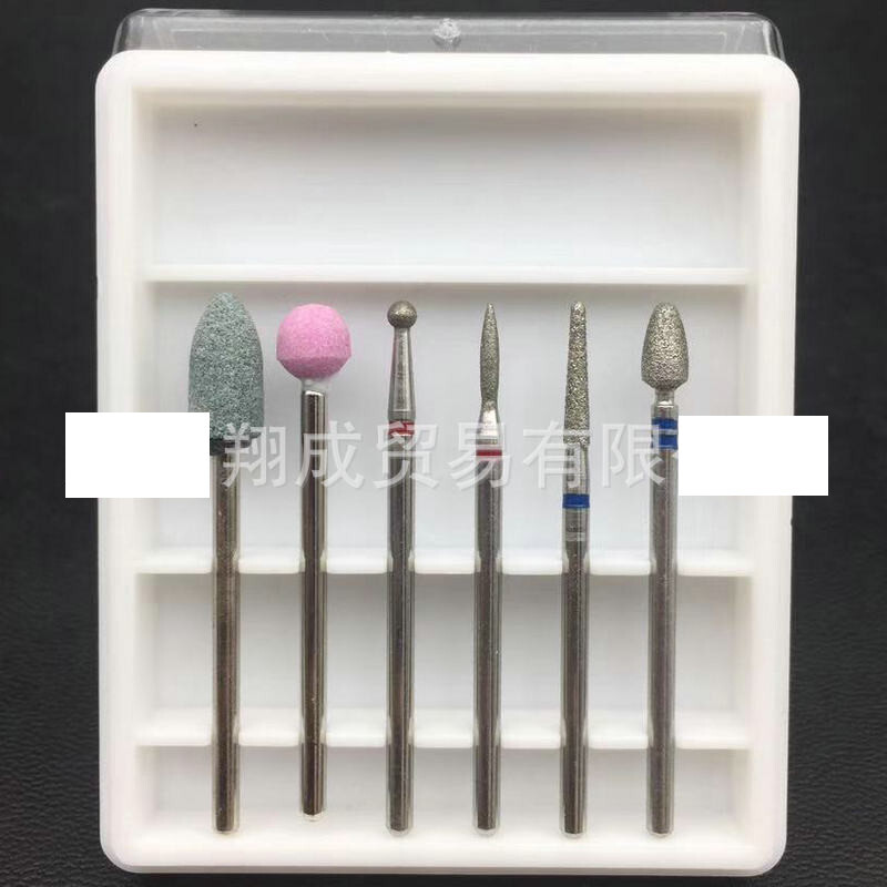 Įvairios manikiūro šlifavimo galvutės, 11 daugiafunkcinių maišelių, nešiojami pažangūs poliravimo įrankiai negyvai odai pašalinti