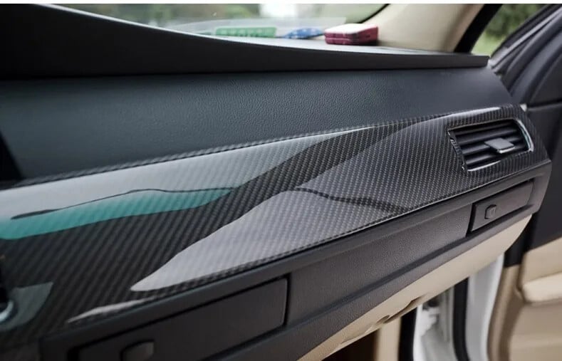 Εξαιρετικά γυαλιστερό 6D μεμβράνη βινυλίου από ανθρακονήματα Αυτοκόλλητο αυτοκινήτου με φυσαλίδες αέρα Δωρεάν για περιτύλιγμα αυτοκινήτου Υπολογιστής Τηλέφωνο Μοτοσικλέτα