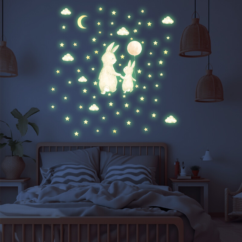 Animacinio filmo baliono triušio šviečiantys sienų lipdukai vaikams miegamojo švytintys tamsoje balti debesys žvaigždės spindi lipdukai kambario apdaila