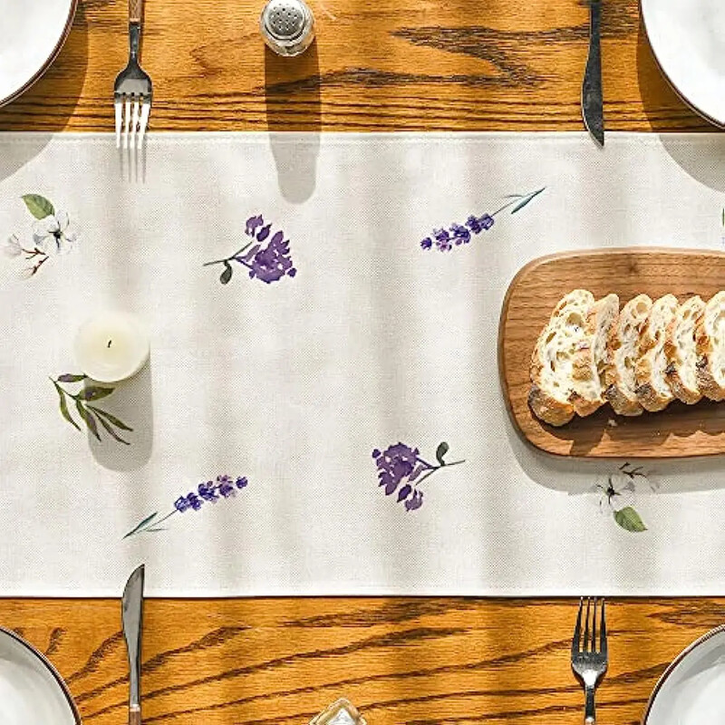 Afecțiuni de masă din pânză de primăvară, violet, frunze de lavandă