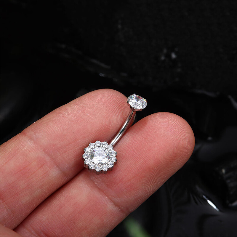 Piercing do pupka z titánu F136 s vnútorným závitom 14G, slnečnica so zirkónom, titánový prsteň do pupka.
