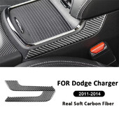 Oglekļa šķiedras automašīnas salona centra uzglabāšanas kaste ūdens glāzes turētāja rāmja apdares braucienu dekorācijas uzlīme Dodge Charger 2011.-2014.