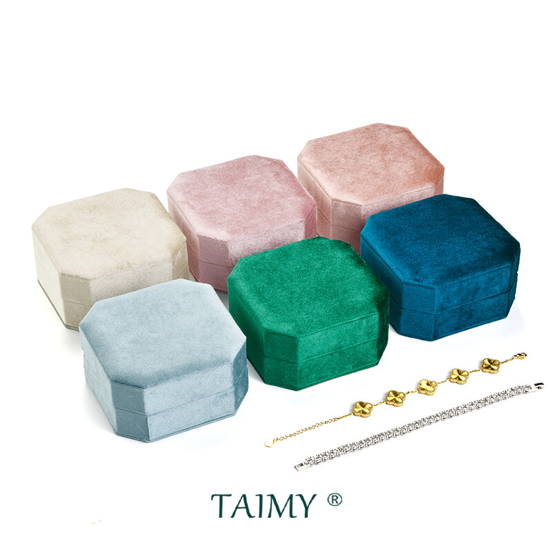 Prabangus kvadratinis aksominis logotipas apyrankės papuošalų laikrodžių dovanų dėžutės su pagalvės vidiniu papuošalų pakuotės dėklu