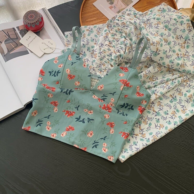 Koreai Single ~ 2024 French Sweet Flower Camisole új szexi aranyos felső kültéri viselethez