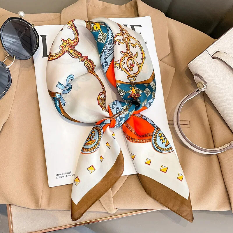 Επώνυμα πολυτελές Silk Square καρό κασκόλ Γυναικείο σατέν λαιμό δεσμός για μαλλιά Soft Work Neckerchife 2021 ΝΕΟ Hijab Head Female Foulard