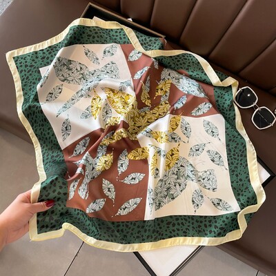 2024-es új, leopárdmintás négyzet alakú sál, női selyemutánzatú sál alkalmi sokoldalú dekorációval, kis nyakkendővel 70 cm x 70 cm