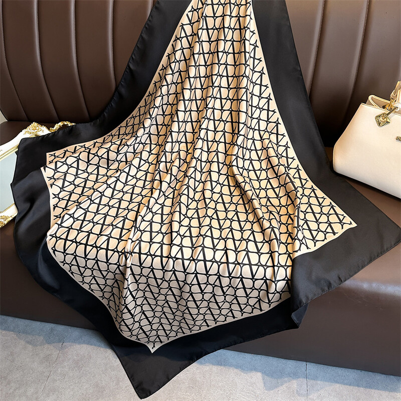 Prabangus 90*90cm kvadratinis šilko šalikas Moteriškas laiškas Plaukų juosta Kaklo skara Šalikai Bandanna Galvos juosta Foulard Kaspinai Apvyniojimai Moteriški Šalikai