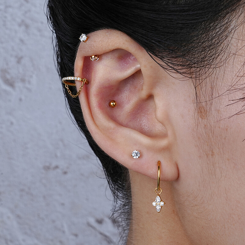 Dreapta Grand ASTM F136 Titanium 16G CZ Cartilage Helix Daith Rook Cercel Sprâncene Curbat Barbell Labret Piercing pentru buze Bijuterii pentru corp