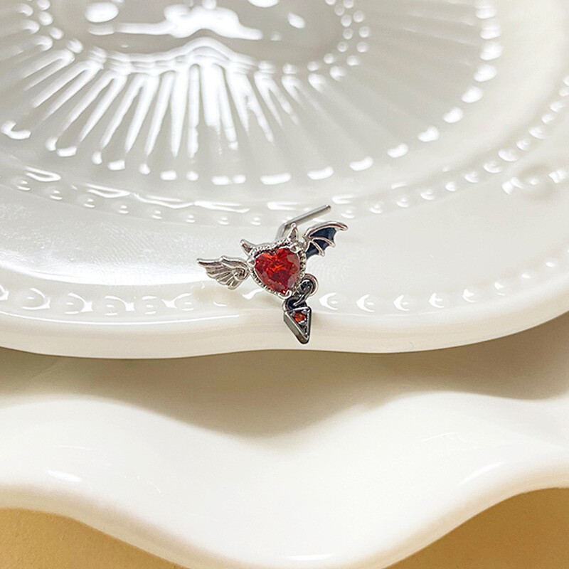 Gótikus orrgyűrűk nőknek Sebészeti acél orrcsapok férfiaknak Denevér Septum Orr Piercing Ékszerek Szívből lógó Testékszerek