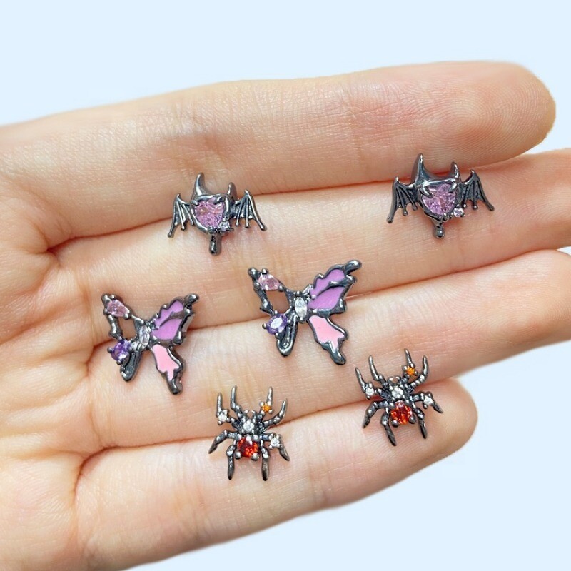Piercing do nosa z chirurgickej nehrdzavejúcej ocele v gotickom štýle, halloweenske krúžky do nosa s pavúkom pre ženy.