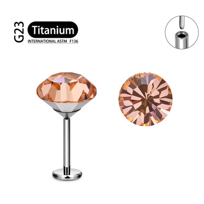 Piercing do ucha s kruhovým CZ vrchným labretom z CZ materiálu ASTM F136, bez závitu, náušnice s náušnicami.