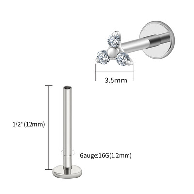 Piercing do pery s trojitým CZ náušnicou z titánu 16G s trojitým CZ náušnicou z tragusu a mušle.