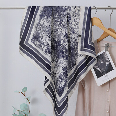 Nouă Bandană literară la modă Simulare de mătase 70*70cm Esarfe pătrate cu temperament Femei Primăvară/vară Esarfă moale din satin