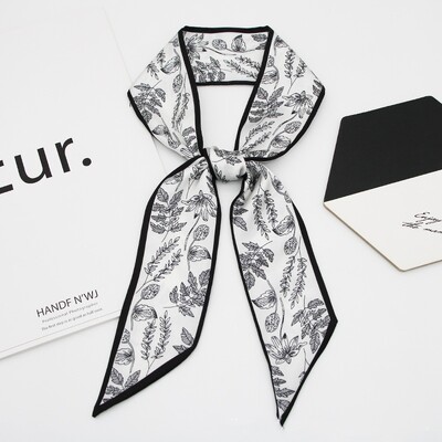 Nouă Bandană literară la modă Simulare de mătase 70*70cm Esarfe pătrate cu temperament Femei Primăvară/vară Esarfă moale din satin