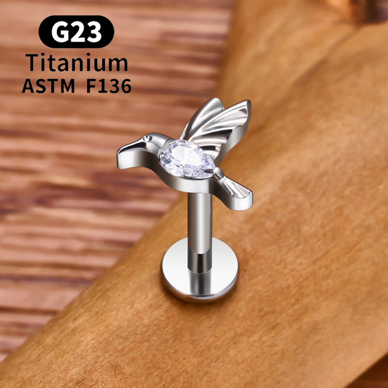 Titánové náušnice G23 s vážkou pre ženy, 16G CZ s vnútorným závitom, labret, piercing do chrupavky, tragus, daith, piercing do tela