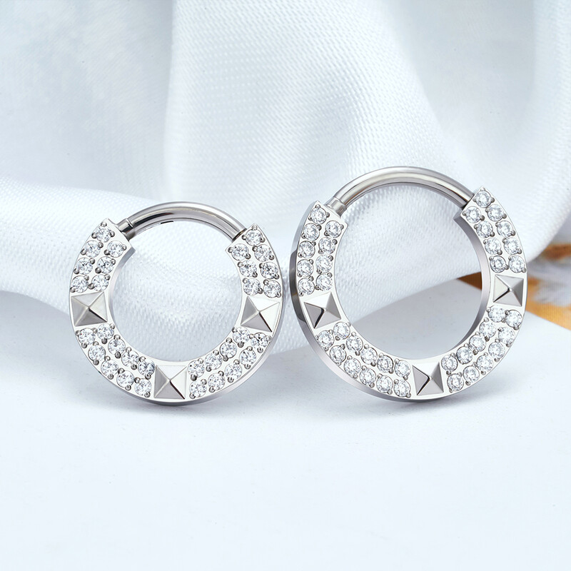 ASTM F-136 titan Uho Nos PIERC Piercing naušnice od hrskavice CZ Popločani bočni prstenovi Segmentni prstenovi Clicke Tragus prsten Nakit