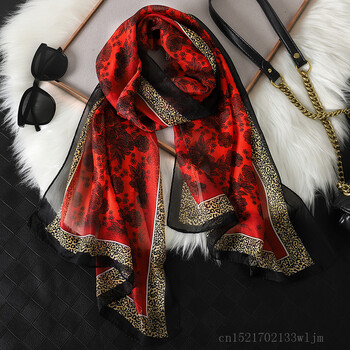 2023 Fashion Printed Leopard Chiffon Hijab Κασκόλ Γυναικεία Pareo Lady Bandanas Πετσέτες παραλίας Καλοκαιρινό μουσουλμανικό πέπλο με πέπλο Γυναικείο φουλάρι