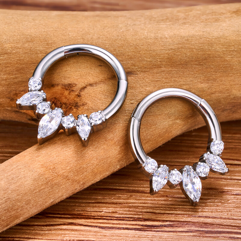 Novi G23 titanium Helix piercing za uho CZ Kapljice vode naušnica u obliku lepeze Naušnica Hrskavica Conch Piercing Tragus Pregrada Nosni prsten Nakit