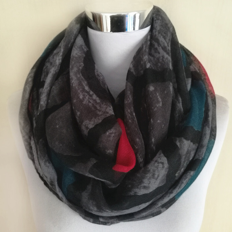 Νέα μόδα Γεωμετρική στάμπα Viscose Shawl γυναικεία εσάρπα άπειρο Lady print Μαλακό σιγαστήρα Hijab Sjaal Foulards Μουσουλμανικά κασκόλ Snood