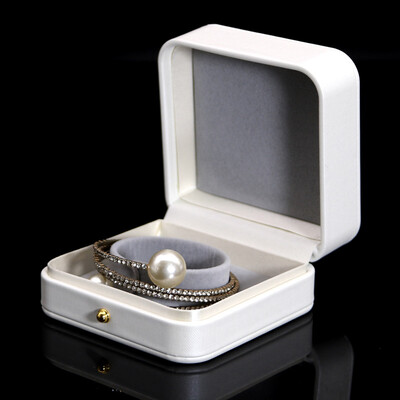 Prilagođeni logotip, kvalitetan kožni nakit, kutija za poklon, privjesak, ogrlica, narukvica, naušnica, kutije za prstenje