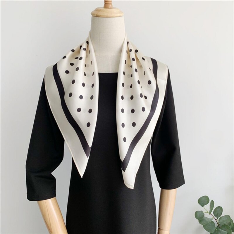 Šilko kaklaskarės moterims Minkšta kvėpuojanti kaklo apykaklė su spalvingu raštu Perfect lengvas šilko skara Moteriški kaklaraištis maišeliai