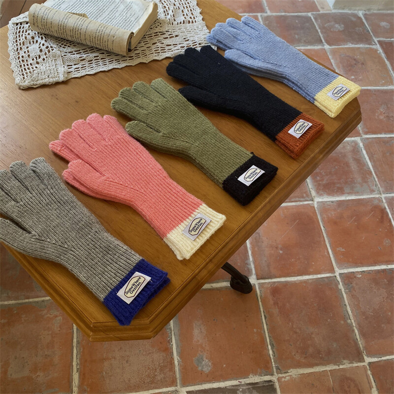 Mănuși tricotate calde pentru femei Mănuși de lână cu degetele despicate pentru cuplu Ecran de călărie în aer liber Mănuși cu dungi pufoase Cadou de Crăciun