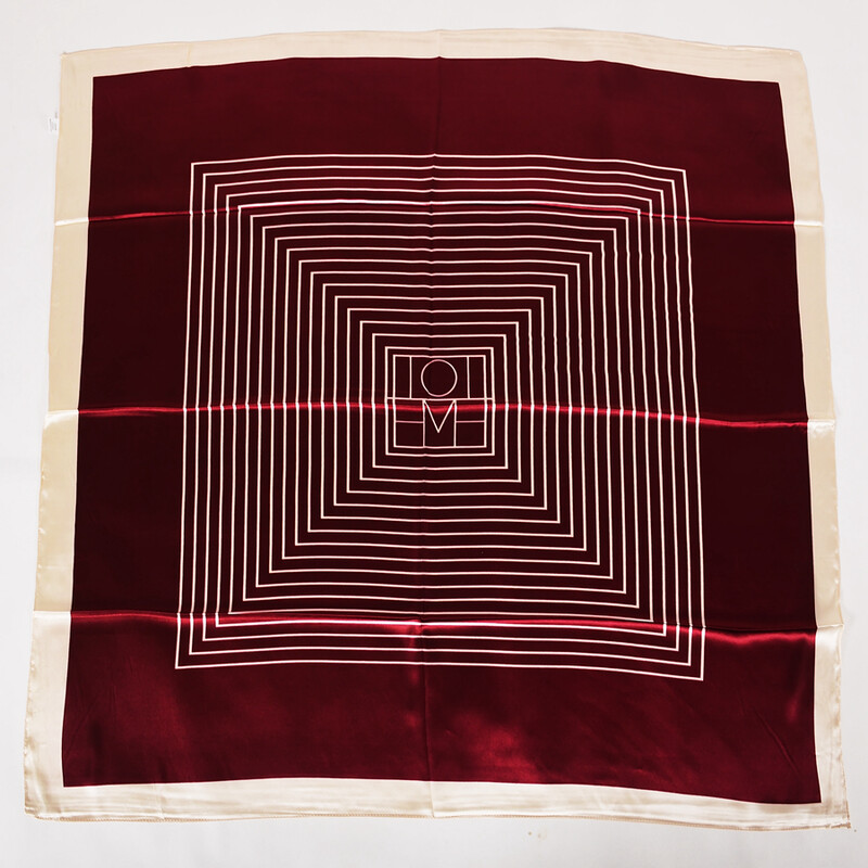 [BYSIFA] Márka Charater Női Muszlim fejkendő Pakolások Divatkiegészítők Női Piros Szatén Négyzet Sálak Téli Selyem Sál Köpeny