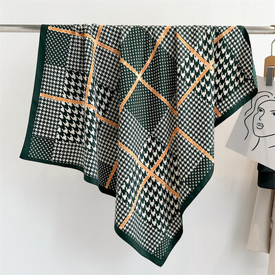 2024-ben népszerű 90*90 cm-es strandsálak Houndstooth Square kendő stílusú női luxus fejkendő Design fényvédő selyem hidzsáb nyakkendő táska