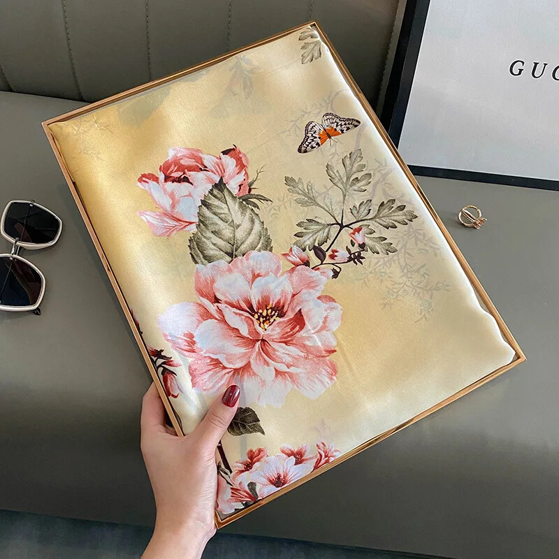 Divat selyem sál női kendő Új nyomtatás Senior Sense Pakolások női őszi és téli vékony temperamentum kendő sima hidzsábokkal